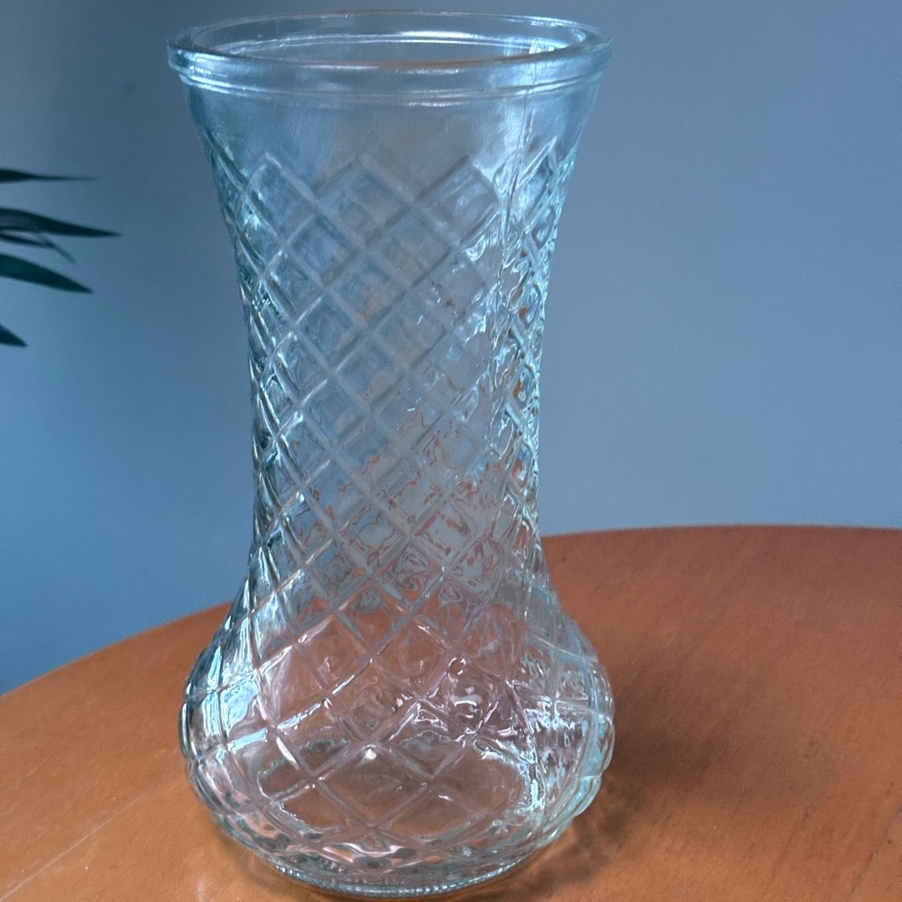 Vintage Hoosier glass vase
